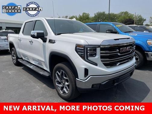 2023 GMC Sierra 1500 SLT