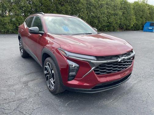 Crimson Metallic 2025 Chevrolet Trax 2RS