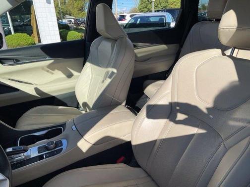 Warm Titanium 2023 INFINITI QX60 Luxe