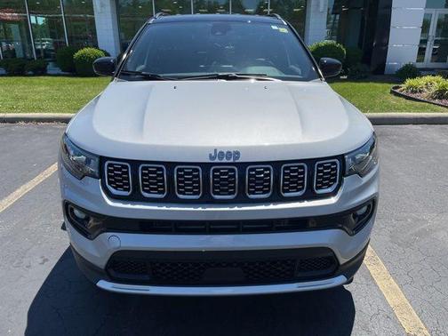 Silver Zynith 2025 Jeep Compass Limited