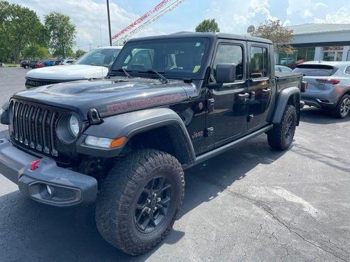 Black Clearcoat 2023 Jeep Gladiator Rubicon