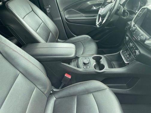 Summit White 2019 GMC Terrain SLT