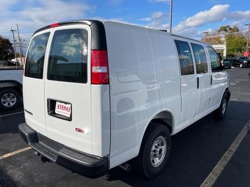 2025 GMC Savana 2500 Work Van