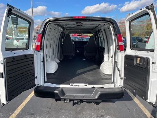 2025 GMC Savana 2500 Work Van