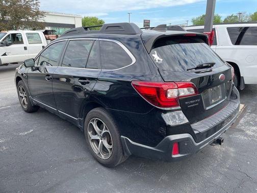 Crystal Black Silica 2018 Subaru Outback 2.5i Limited