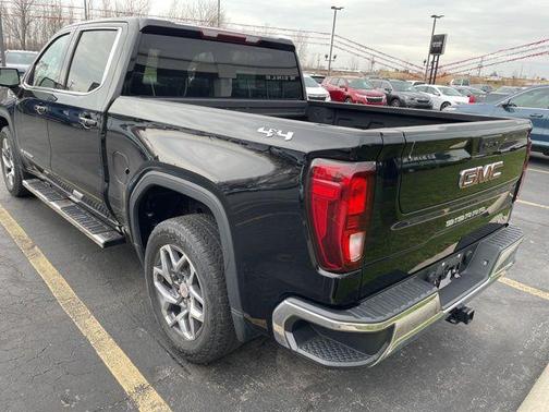 2023 GMC Sierra 1500 SLE