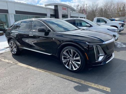 2023 Cadillac LYRIQ Luxury