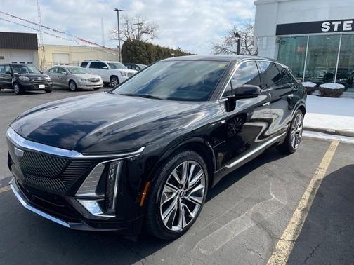 2023 Cadillac LYRIQ Luxury