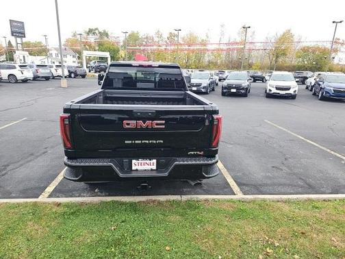 2025 GMC Sierra 2500 AT4