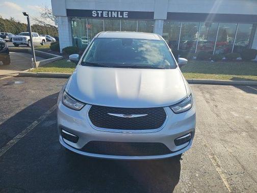 Silver Mist Clearcoat 2023 Chrysler Pacifica Hybrid Touring L