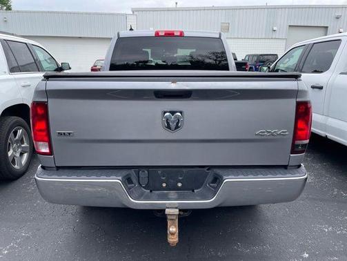 Billet Silver Metallic Clearcoat 2023 RAM 1500 Classic SLT