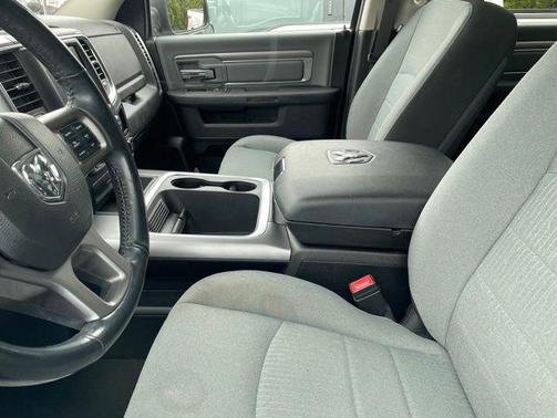 Billet Silver Metallic Clearcoat 2023 RAM 1500 Classic SLT