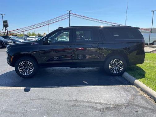 Black 2025 Chevrolet Suburban Z71