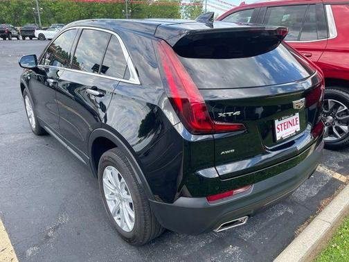 Stellar Black Metallic 2020 Cadillac XT4 Luxury