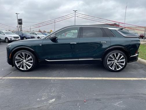 2024 Cadillac LYRIQ Luxury