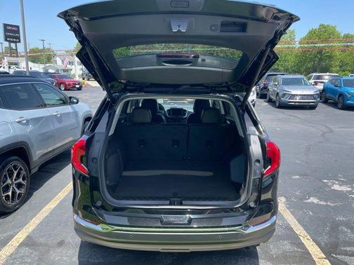 Ebony Twilight Metallic 2023 GMC Terrain SLT