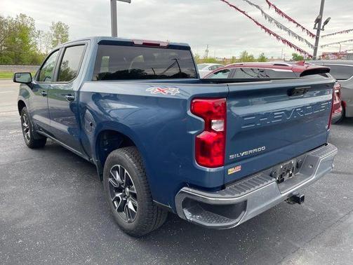 Lakeshore Blue Metallic 2024 Chevrolet Silverado 1500 LT