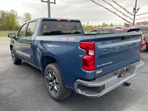 Lakeshore Blue Metallic 2024 Chevrolet Silverado 1500 LT