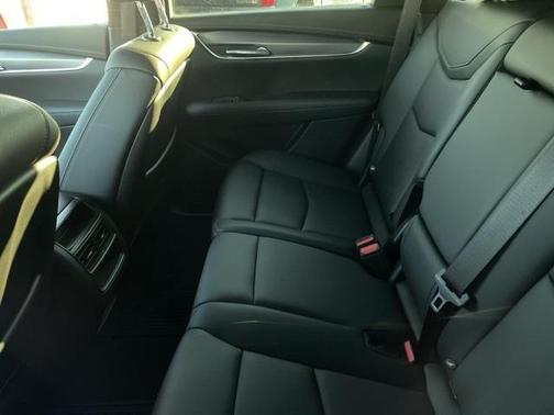 2022 Cadillac XT5 Luxury