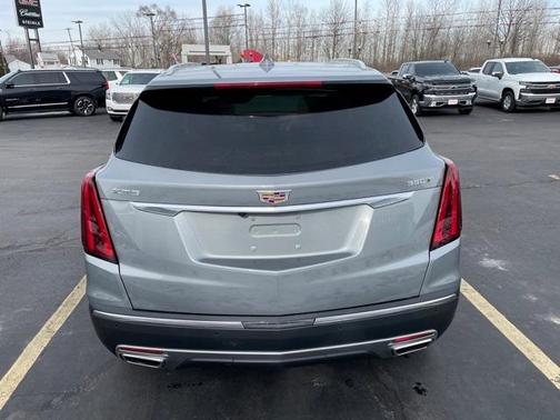 2025 Cadillac XT5 Premium Luxury