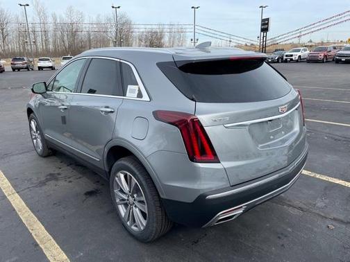 2025 Cadillac XT5 Premium Luxury