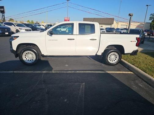 2023 Chevrolet Colorado WT
