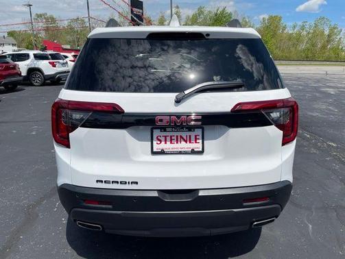 Summit White 2023 GMC Acadia SLE