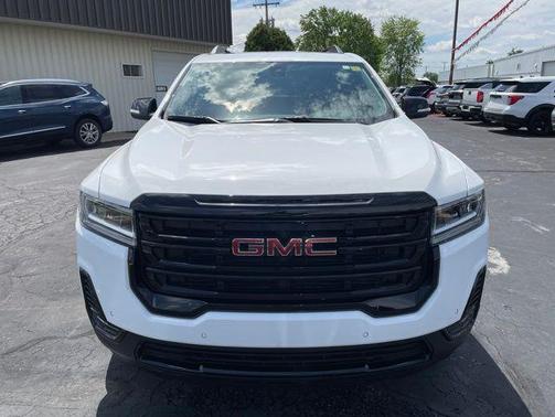 Summit White 2023 GMC Acadia SLE