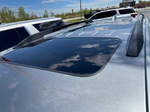 Sterling 2023 GMC Acadia SLE