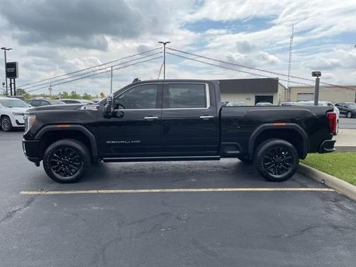 2023 GMC Sierra 2500 Denali