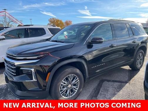 2025 Chevrolet Traverse LT