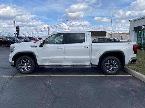 2025 GMC Sierra 1500 SLT