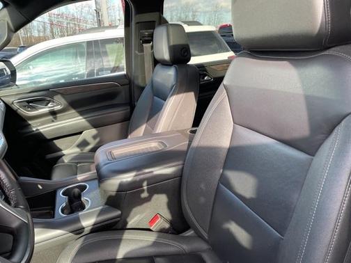 2022 Chevrolet Suburban LT