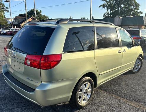 2008 Toyota Sienna LE