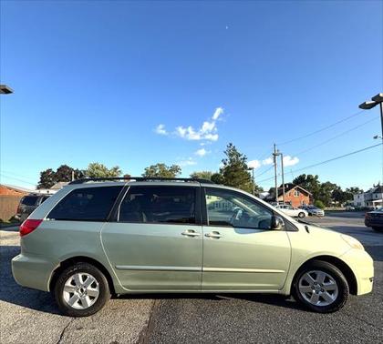 2008 Toyota Sienna LE