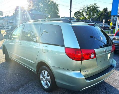 2008 Toyota Sienna LE