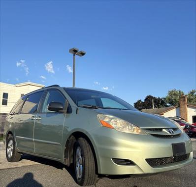 2008 Toyota Sienna LE