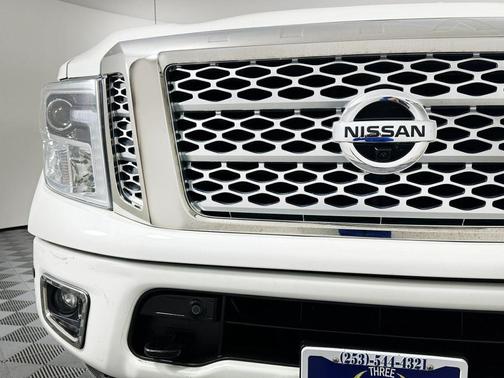 2017 Nissan Titan Platinum Reserve