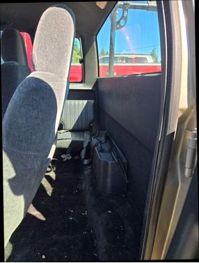 2001 Chevrolet S-10 Base