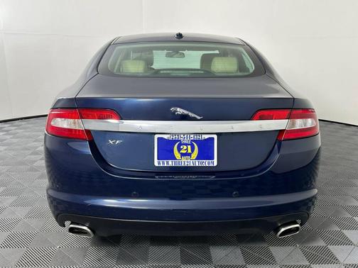2009 Jaguar XF Premium Luxury