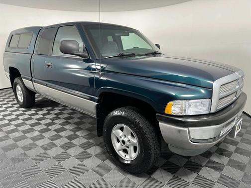 Emerald Green Pearl Coat 1999 Dodge Ram 1500 Short Bed