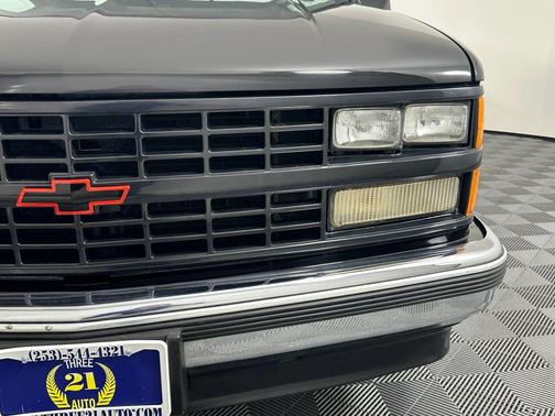 1989 Chevrolet Pickup Truck Base