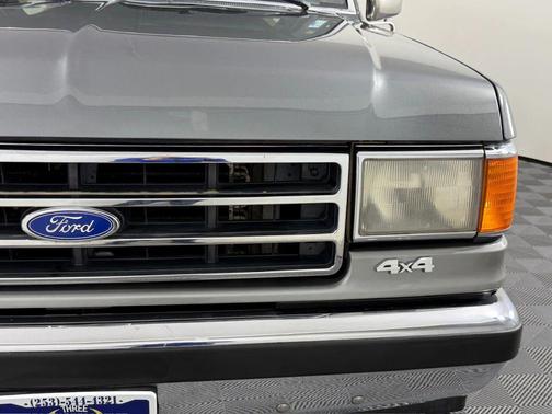 Silver 1990 Ford Bronco XLT 2D Utility 4WD