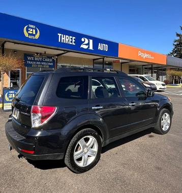 Grey 2009 Subaru Forester 2.5 X