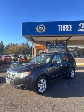 Grey 2009 Subaru Forester 2.5 X