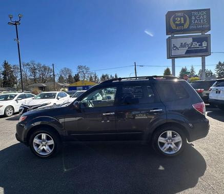 Grey 2009 Subaru Forester 2.5 X