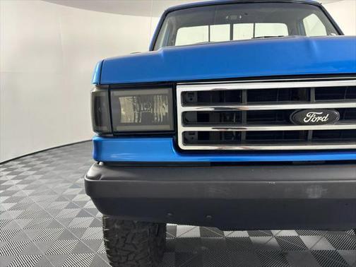 1990 Ford F-150 XLT Lariat