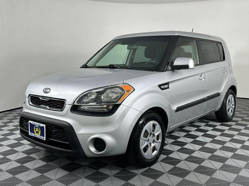 Bright Silver 2012 Kia Soul Base