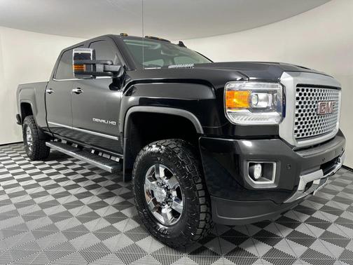 Onyx Black 2017 GMC Sierra 3500 Denali