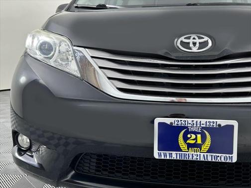 2015 Toyota Sienna XLE Premium